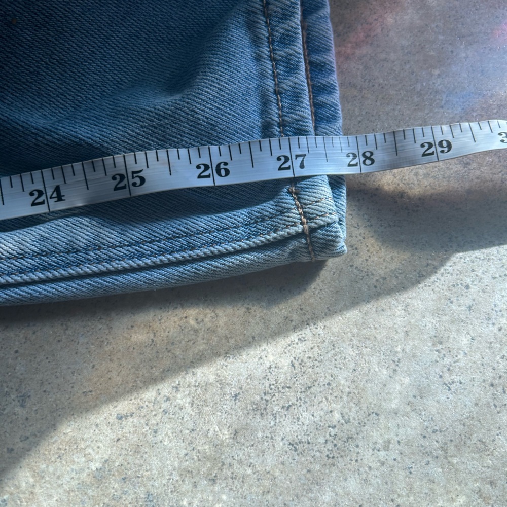 American Eagle Outfitters jeans - light blue “Highest rise mom jeans” w/belt - Picture 12 of 12